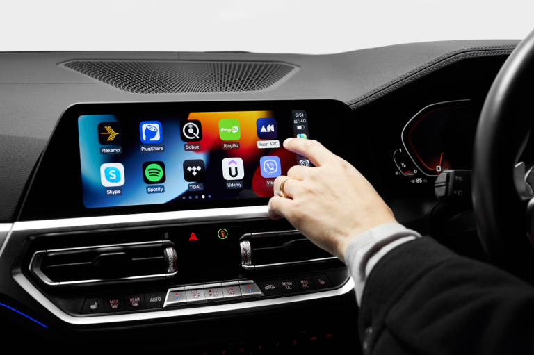 Apple CarPlay: What is It & How Does it Work?